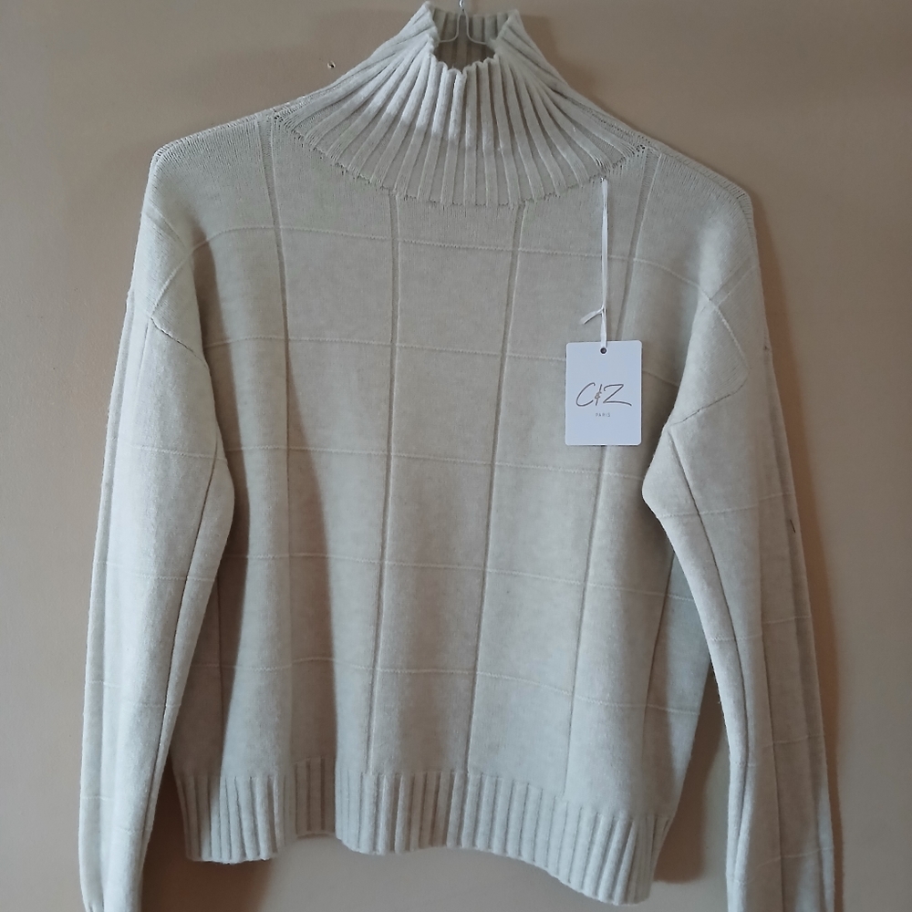 New Women's Sweater